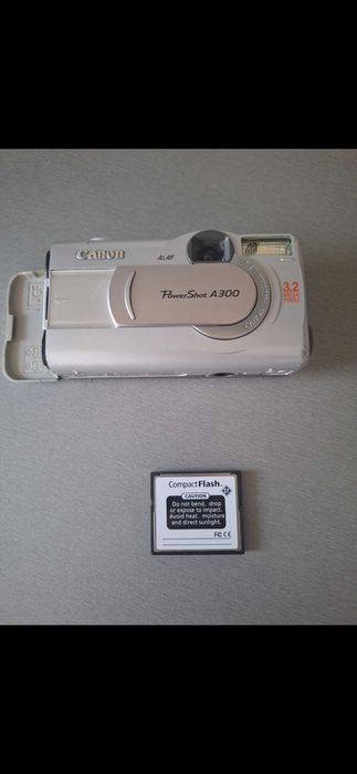 Aparat foto Canon A 300.