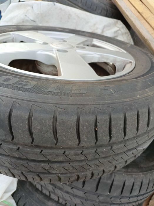 Джанти с гуми за пежо