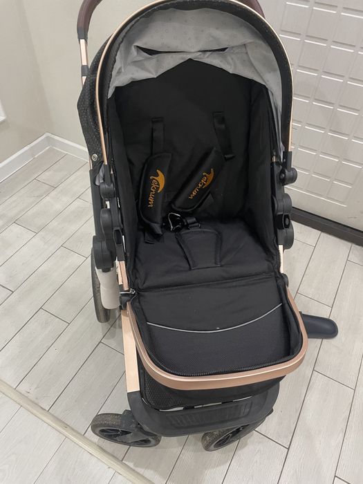 Детская коляска 3в1