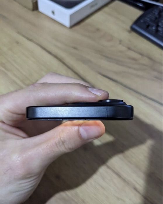 iPhone 15 Pro 256Gb с гарантией