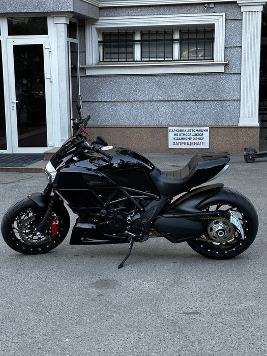 Ducati Diavel 2015