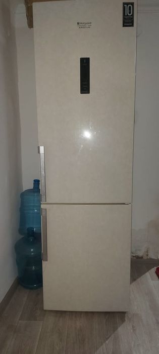 Холодильник двухкамерный