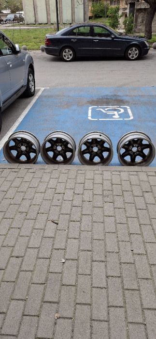 Продавам джанти за Мерцедес без капачки 16-ки 5×112 j7 et37.