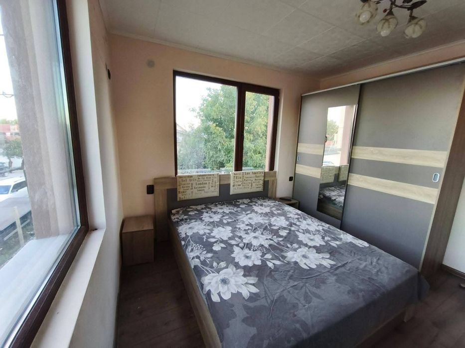 Къща на 7км от Пазарджик