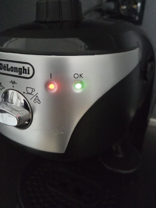 Кафемашина италианска DELONGHI
