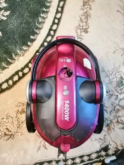 Продам рабочие пылесосы LG и Samsung б/у, стакан, в хорошем состоянии,