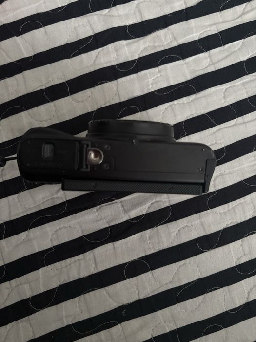 Продаю камеру canon 740hs