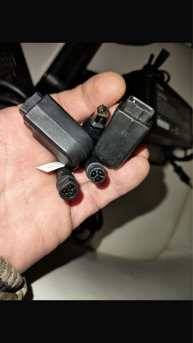 Incarcator 36 v bicicleta electrica