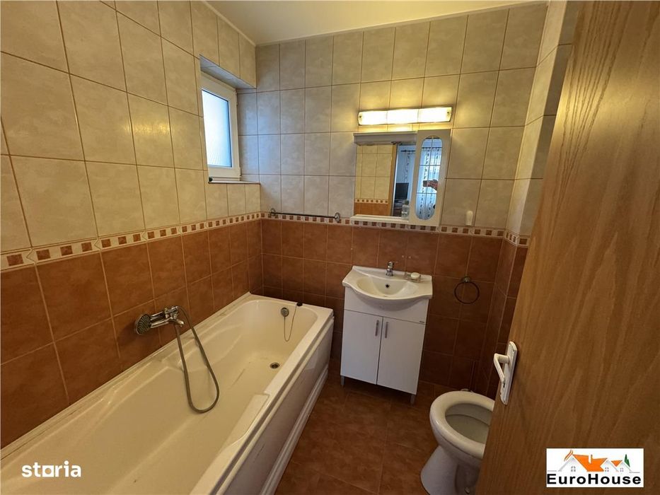 Apartament cu 3 camere la vila de vanzare in Alba Iulia