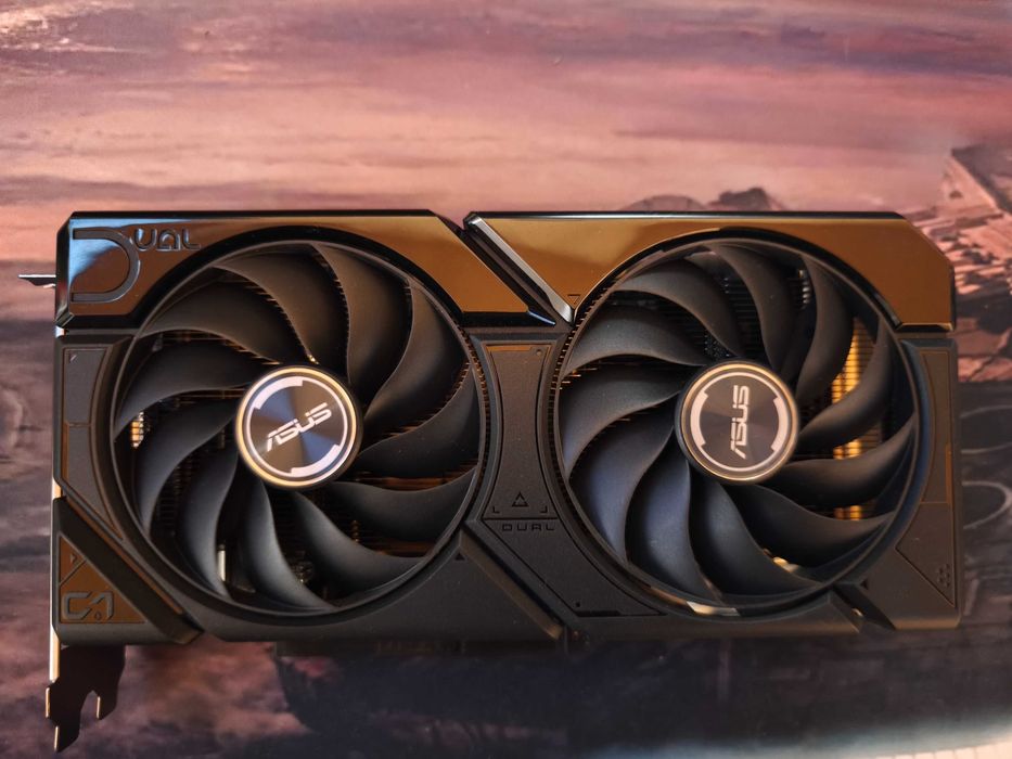 Видеокарта RX 7600 с гаранция