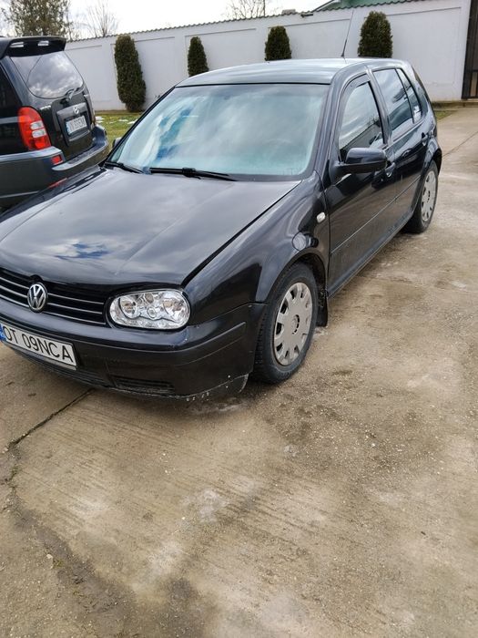 Vând Volskwagen golf 4