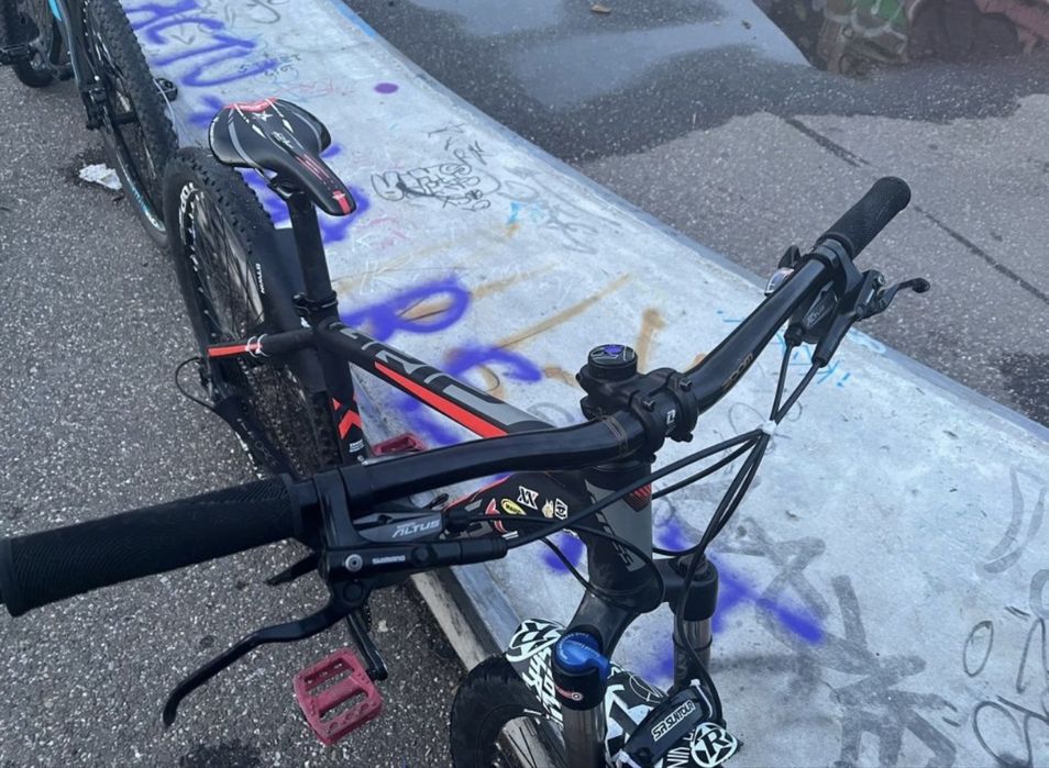 Bicicleta Cross Grip 8