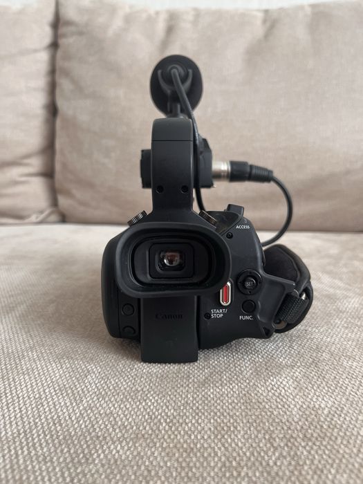 Видеокамера Canon XA25