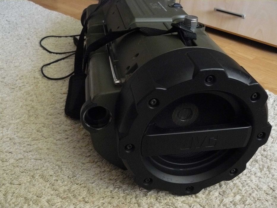 Radiocasetofon(boombox) JVC RV-B90AG(sony,technics,akai)