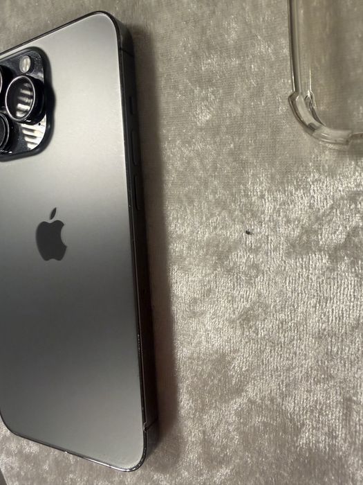 Vand Iphone 13 Pro stare foarte buna nu dac schimburi si nu trimit