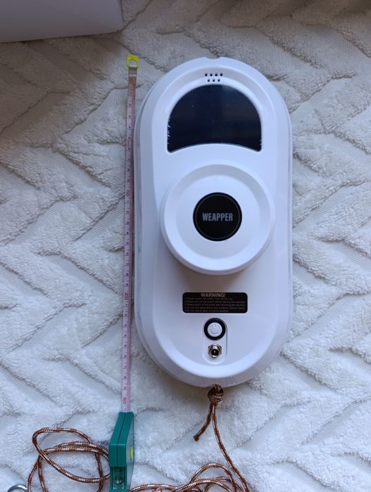 Робот за почистване на прозорци