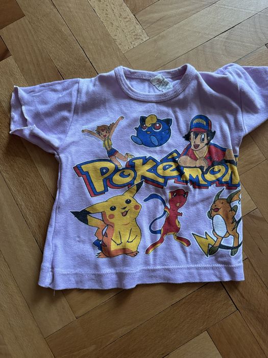 Подарявам детски и бебешки дрехи