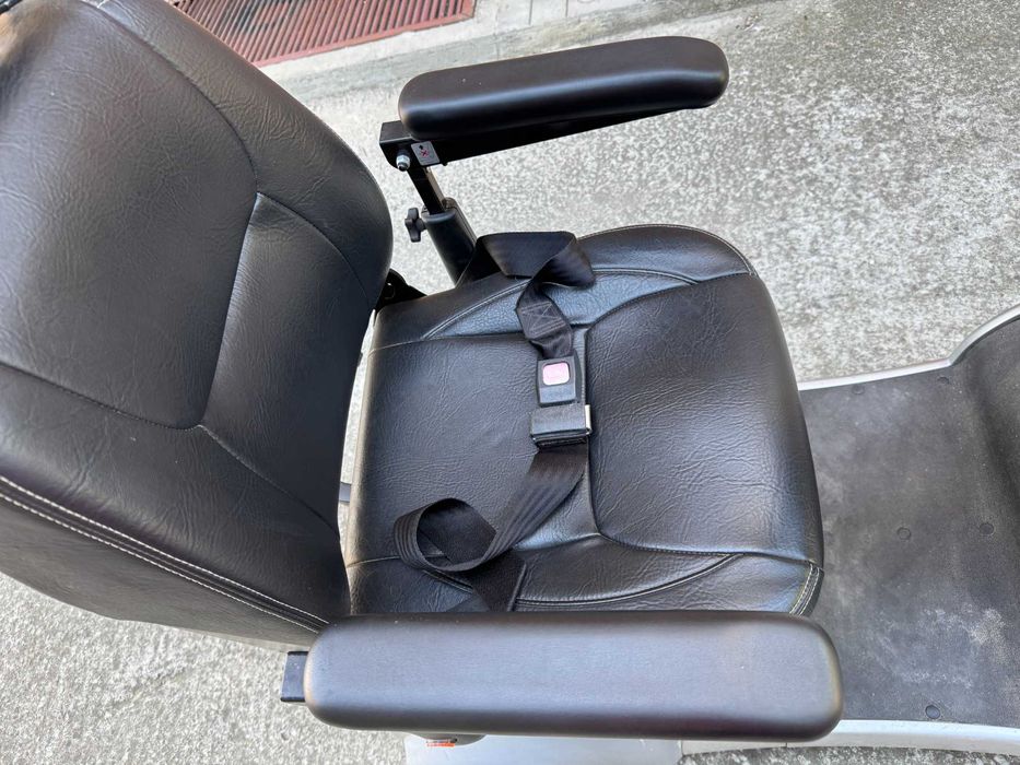 Електрическа инвалидна количка MEYRA ORTOPEDIA Cityliner 412