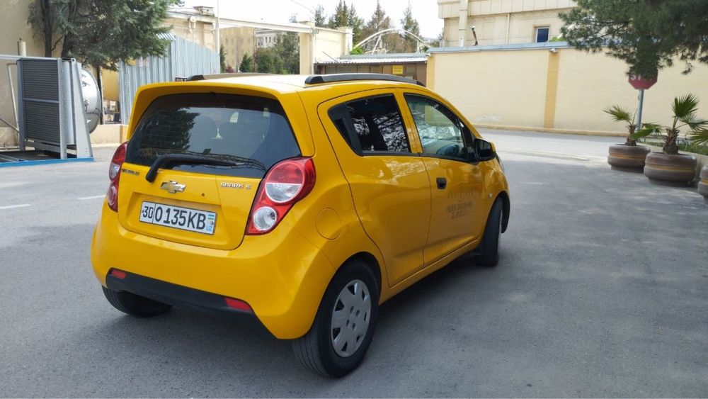 Chevrolet Spark 2012 — 4