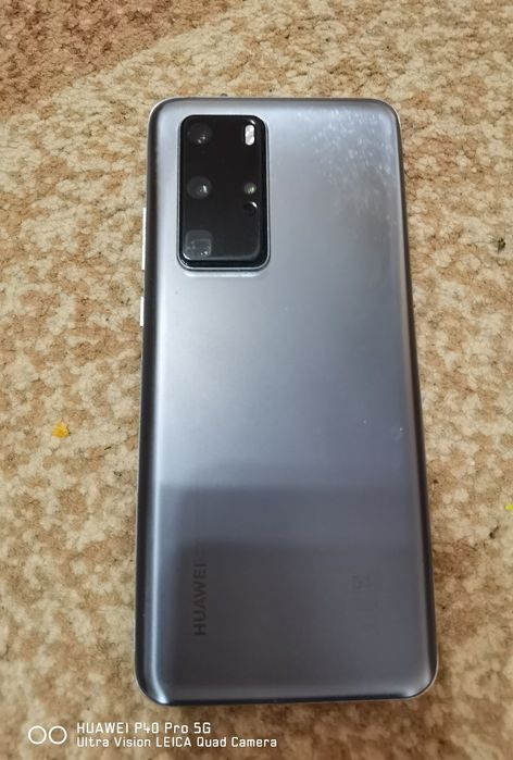 Продавам Huawei P40 Pro със счупен дисплей