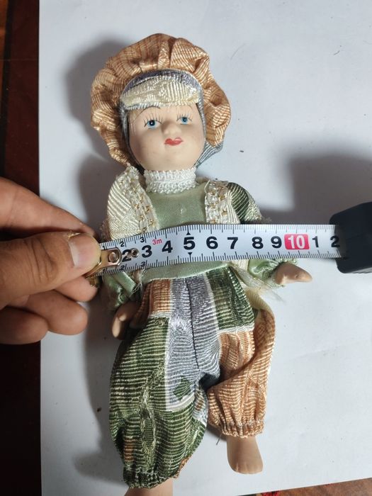 Popusi de porțelan mari 180 de lei mici 60 de lei