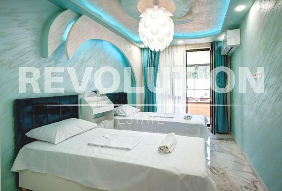 Тристаен апартамент в района на м-т Галата!