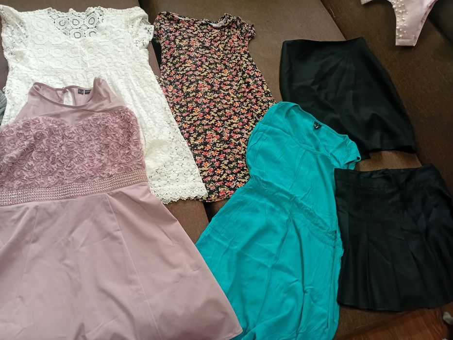 Продам женские платья, юбки