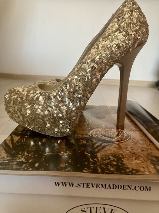 Pantofi Steve Madden din piele,  aurii cu paiete