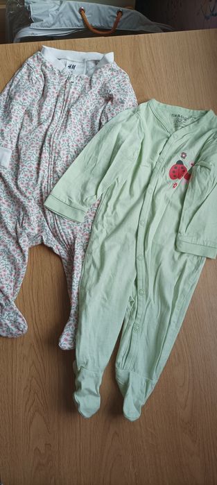 Бебешки дрешки 0 - 3, 2-4, 6м.