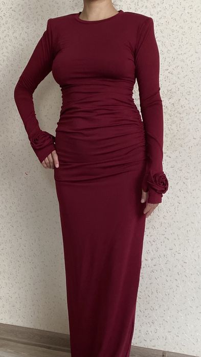Платье вечернее,красное