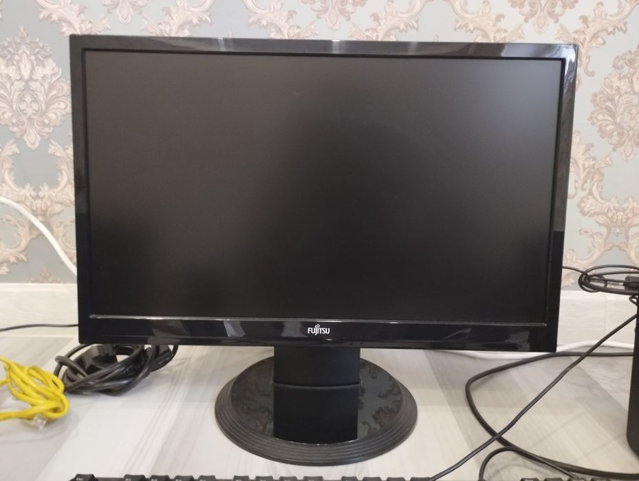 Продается монитор, колонки, буфер, клавиатура, мышка