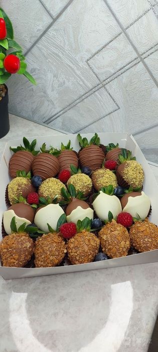 Клубника в шоколаде ко Дню учителя