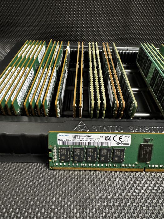 Memorii ram server workstation ecc ddr4 16gb 2400mhz
