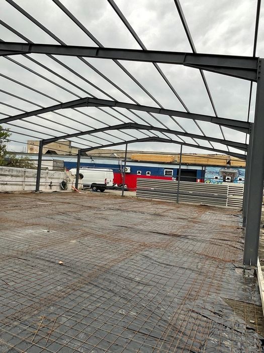 Vând hală metalica