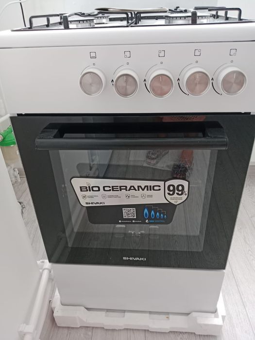 Продам газ плиту