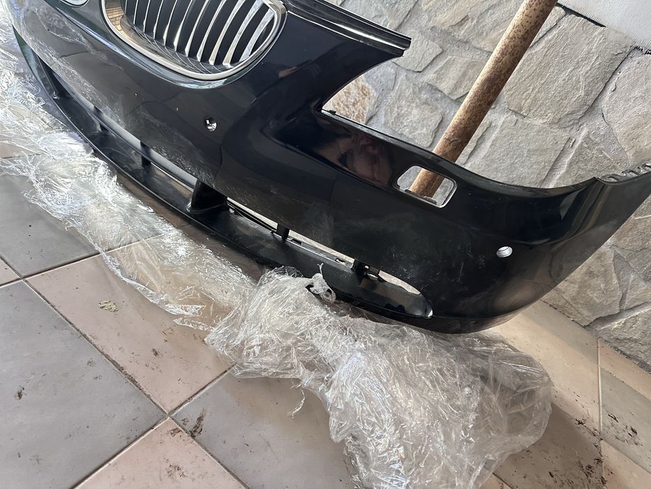 Предна броня комплект с халогени и пластмаси за Е60/61