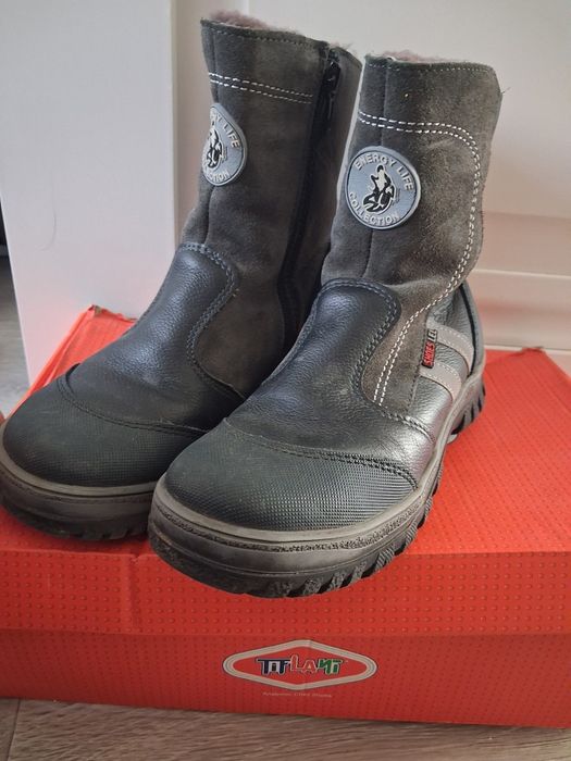 Продам детские сапоги 32 размер