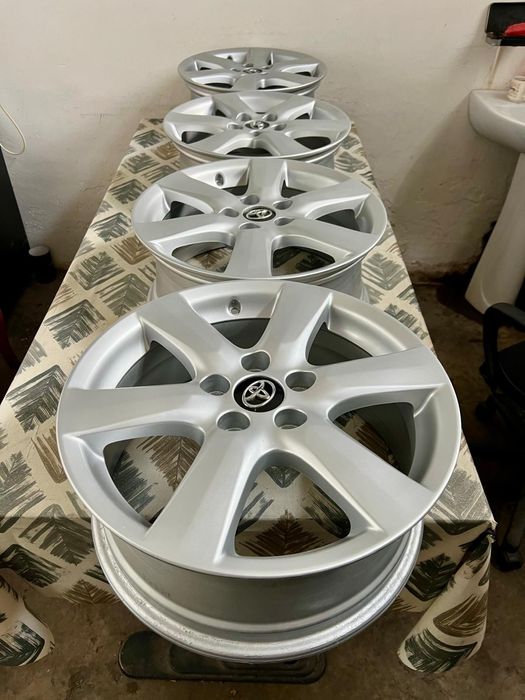 Jante r17 originale Toyota C-hr RAV4  Auris Corolla Camry Rav4 Prius 5x114,3 & senzori presiune roti originali Toyota