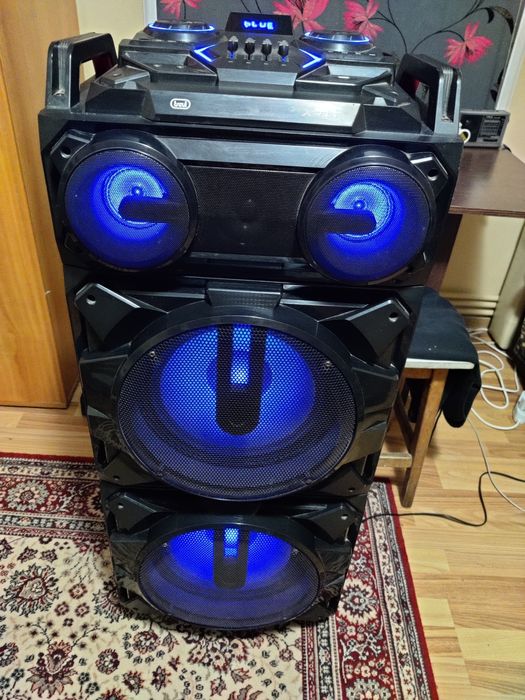 Vând boxă cu Bluetooth