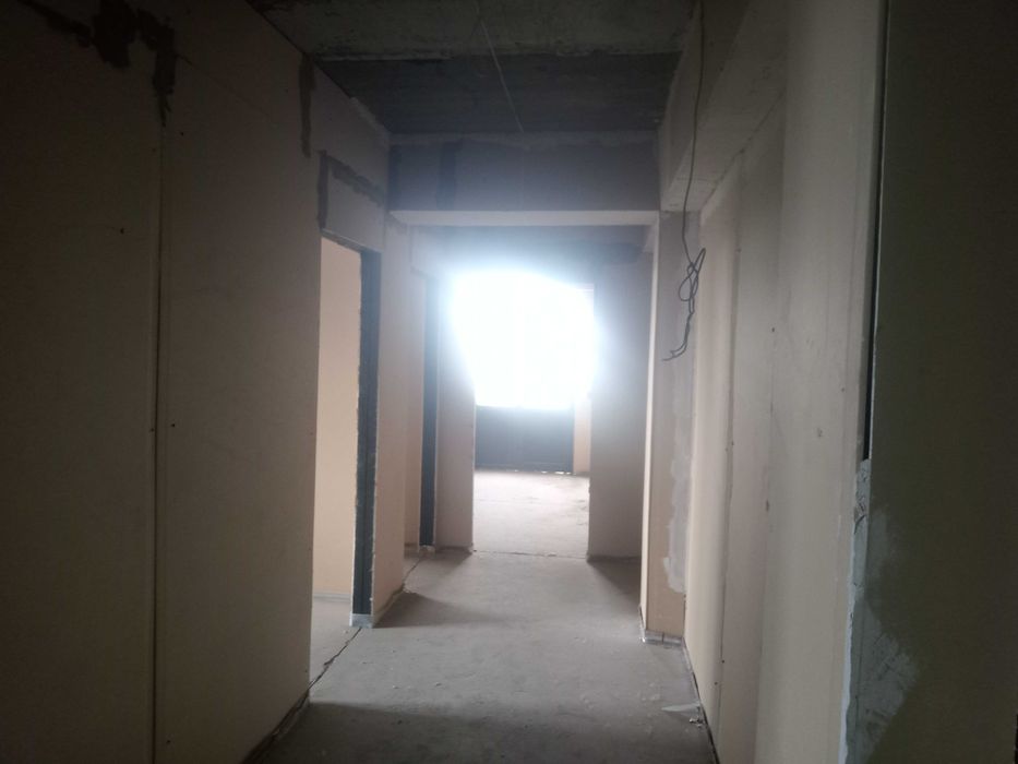 Urganch cityda 3 xonali kvartira sotiladi