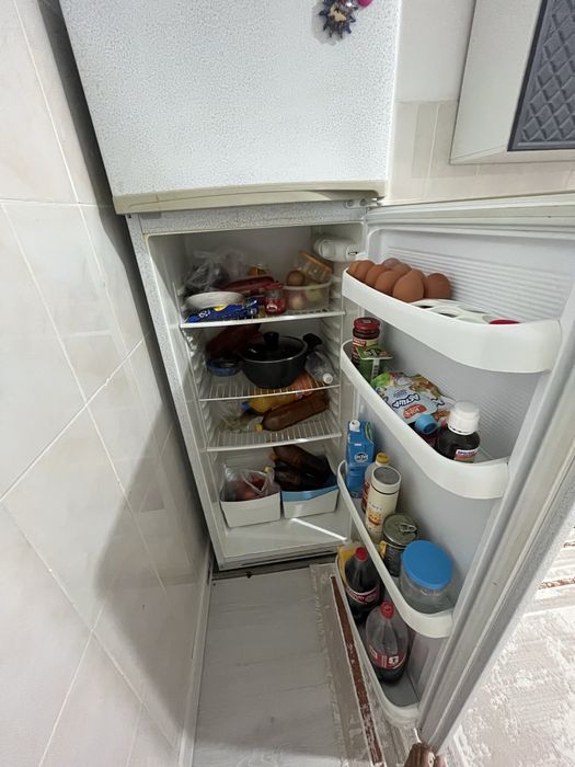 Холодильник в хорошем состояние