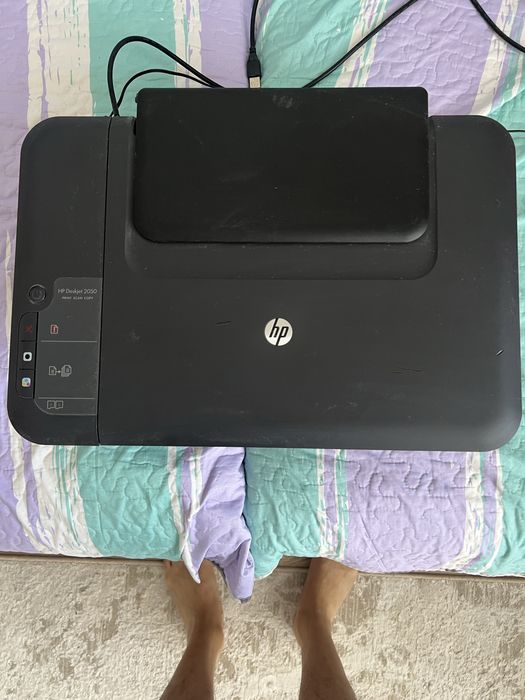 Продам принтер HP Deskjet 2050