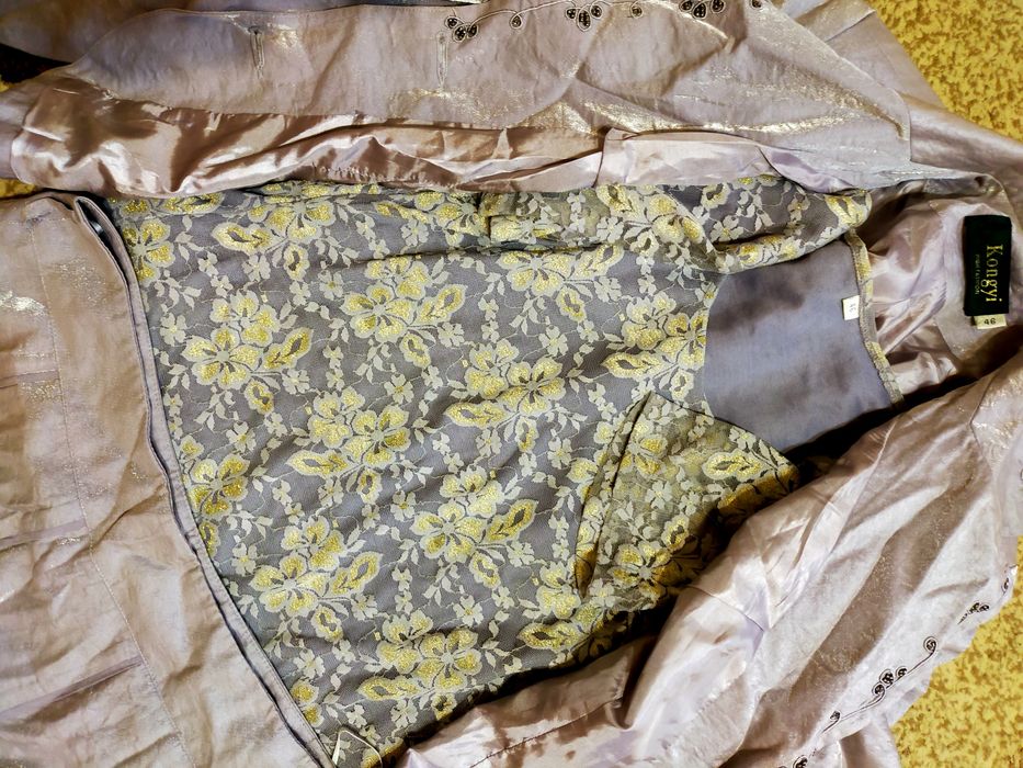 Кастьюм женский ,тройка