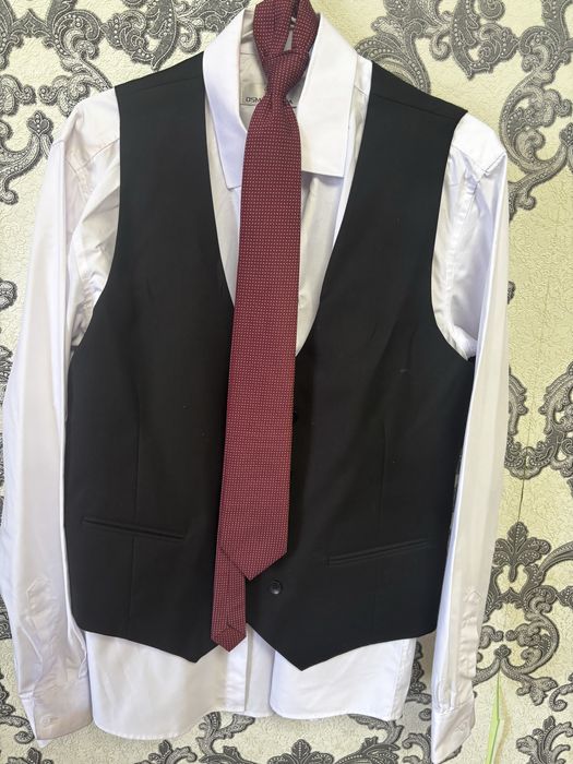 Костюм мужской почти новый