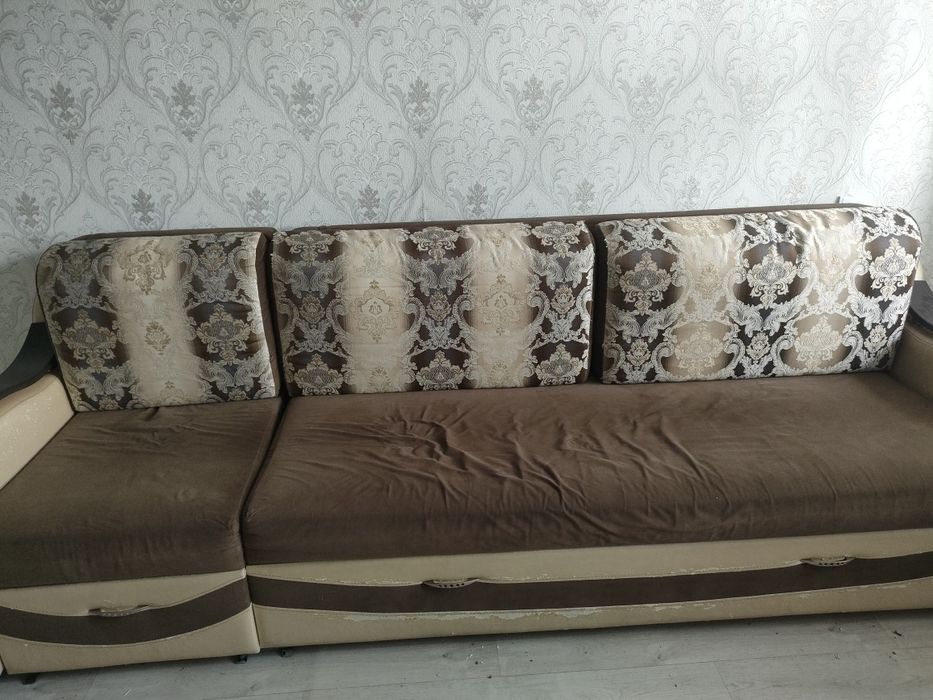 Продам диван б/у