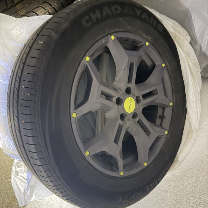 Продам диски с резиной Jerour T1, T2