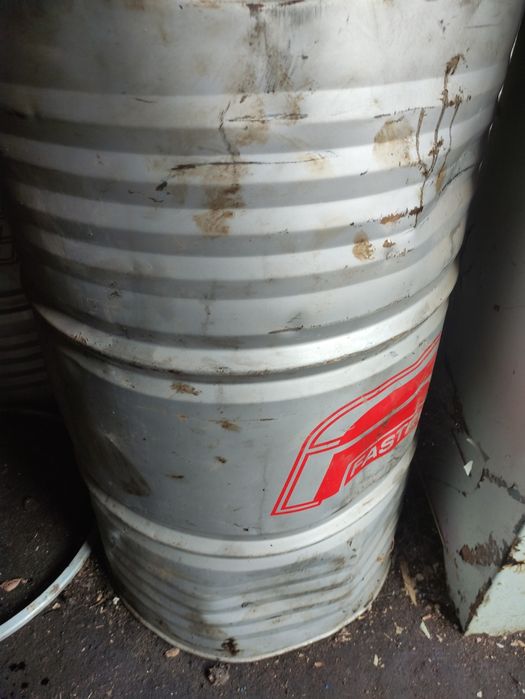 Продам бочки  200л