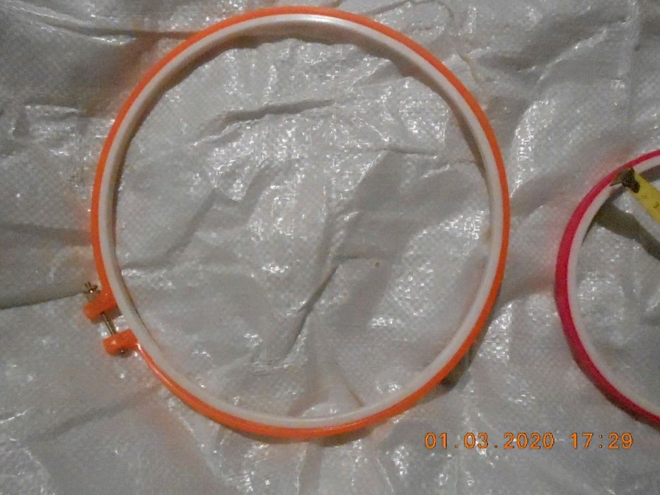 Продам пяльца для вышивания новые