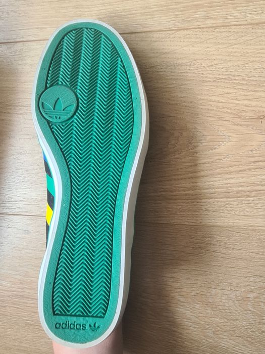 Обувки Adidas Ar-D1