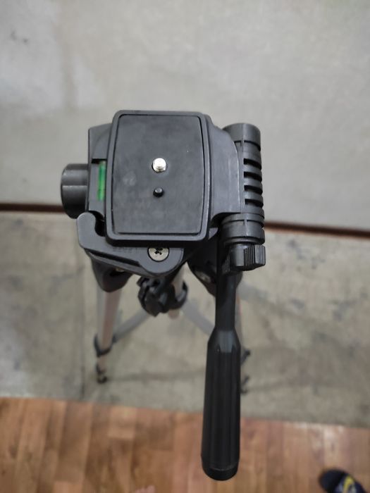 Штатив ,монопод,мольберт трансформер.